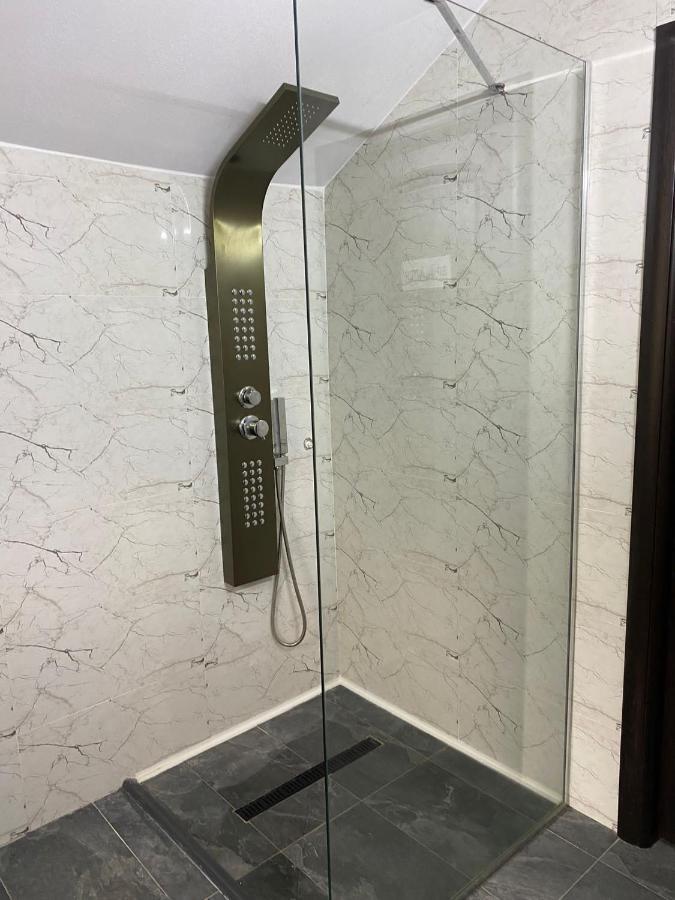 Accommodation Casa Luca Хорезу Экстерьер фото