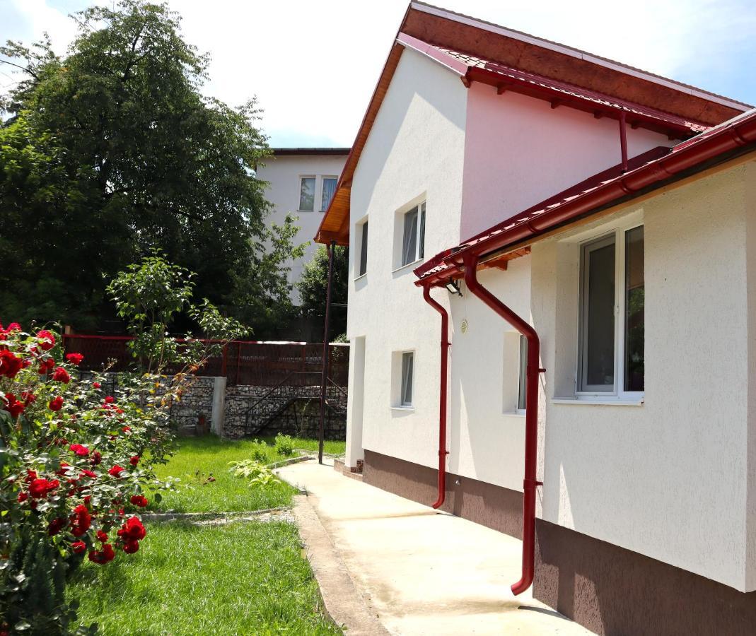 Accommodation Casa Luca Хорезу Экстерьер фото